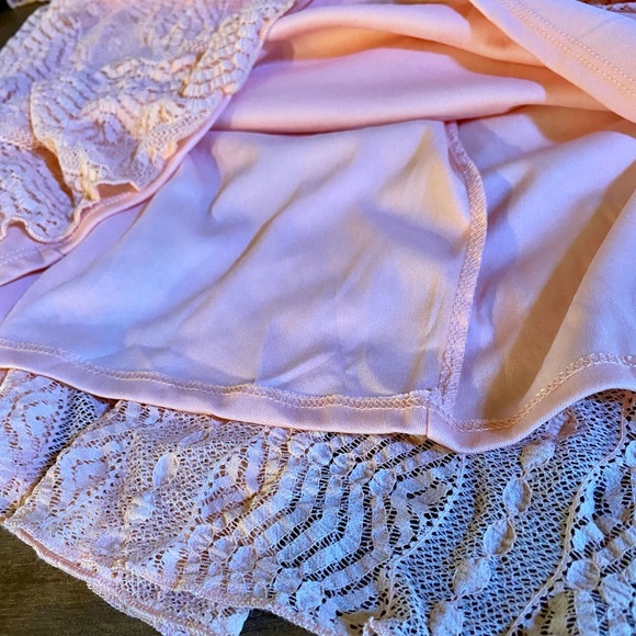 💥Rabbit Rabbit Rabbit Lined Lace Dress💥 NWT - Picture 6 of 14